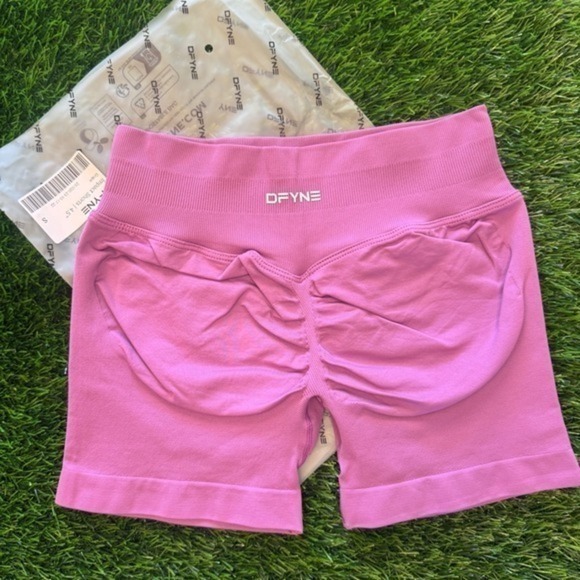 Dfyne Pants - Dfyne impact shorts 4.5" grape small